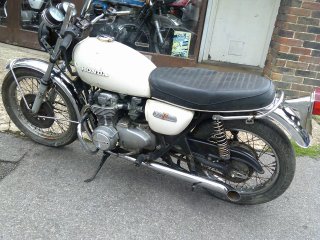/photos/9593/dda767a9-4549-f476-a30c-6486f16fec6a_i320x240.jpg